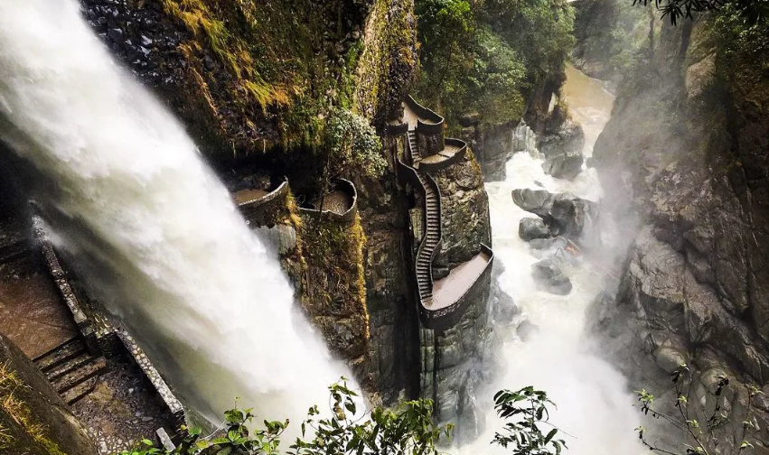 2 Week Ecuador Itinerary: Quito, Andes & Amazon Adventure